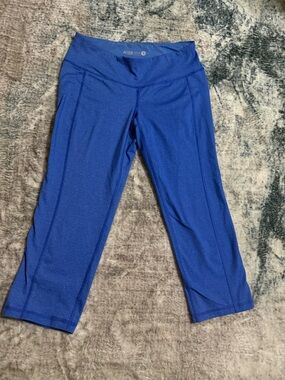 Blue Cropped Athletic Leggings
